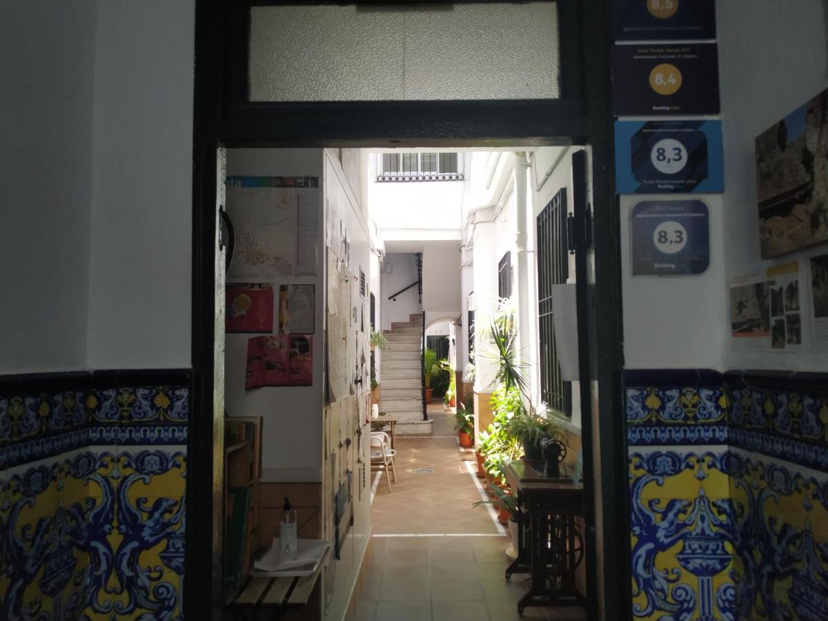 Apartamentos Fernando El Catolico Málaga Extérieur photo