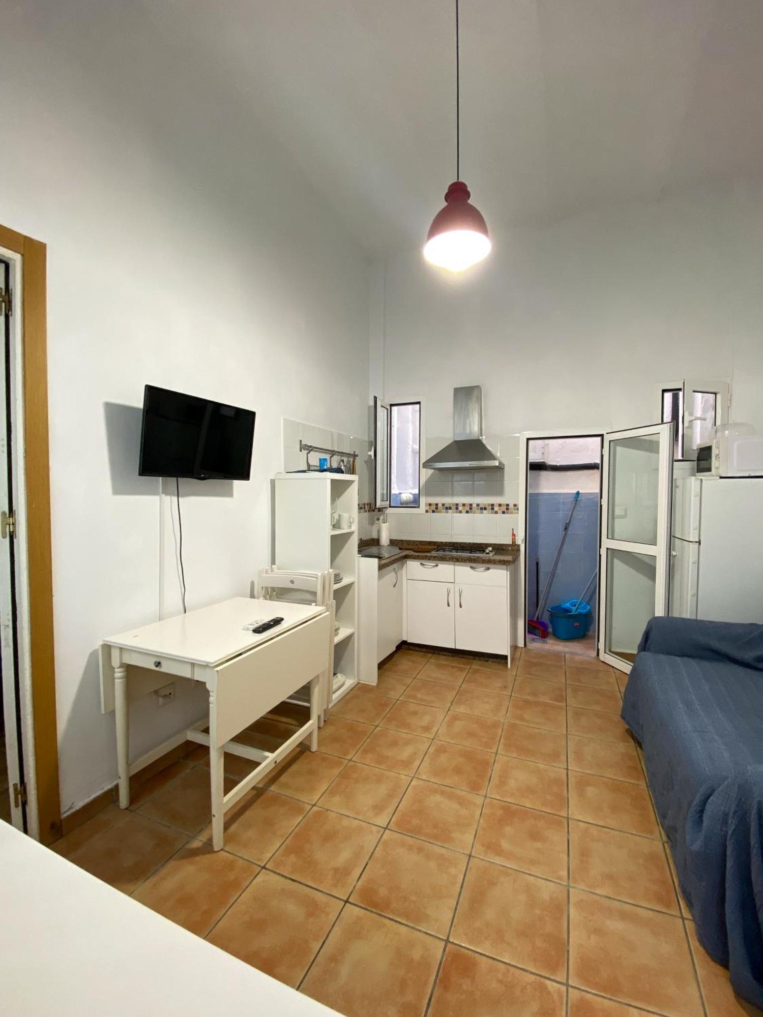 Apartamentos Fernando El Catolico Málaga Extérieur photo