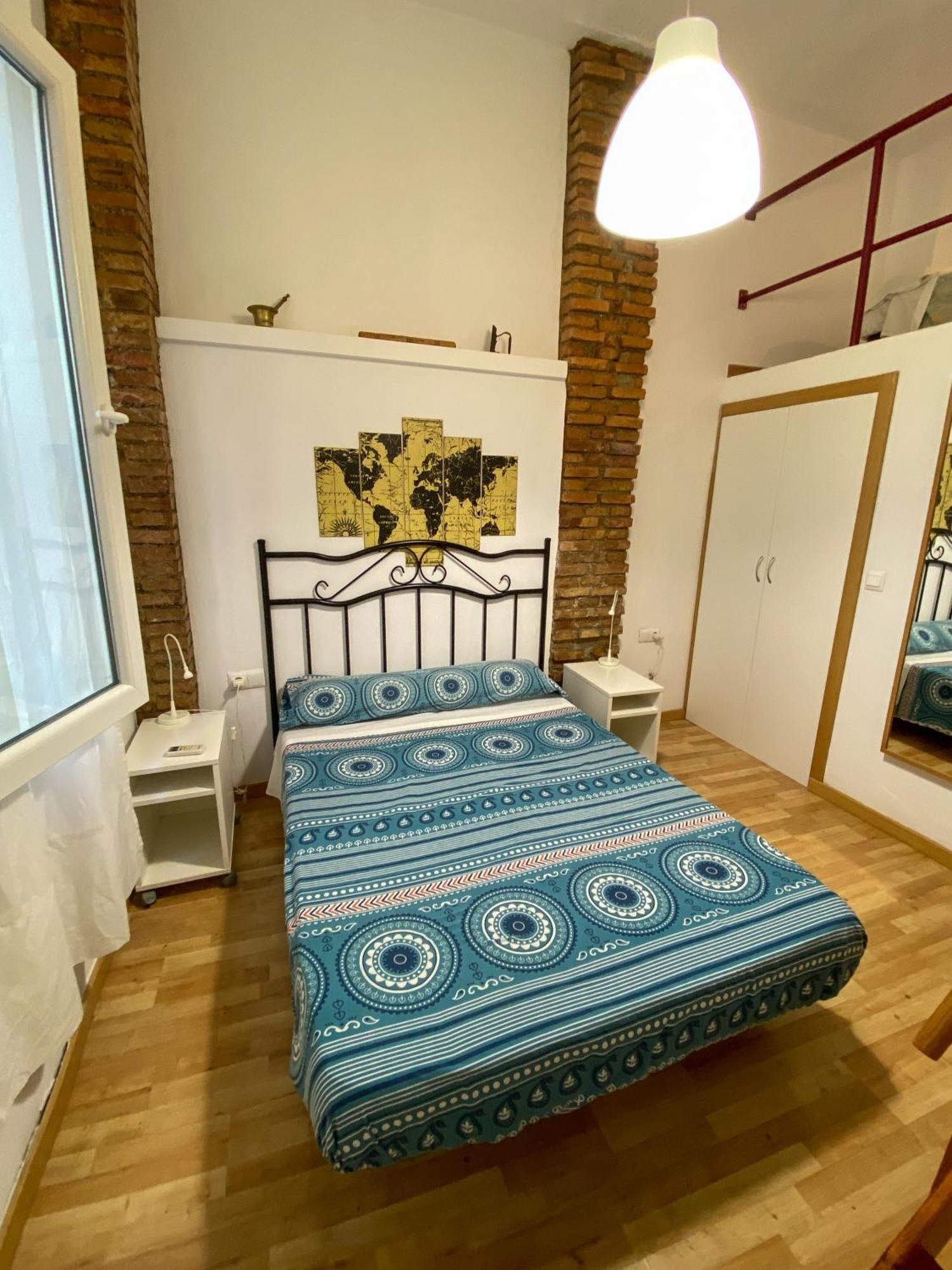 Apartamentos Fernando El Catolico Málaga Extérieur photo