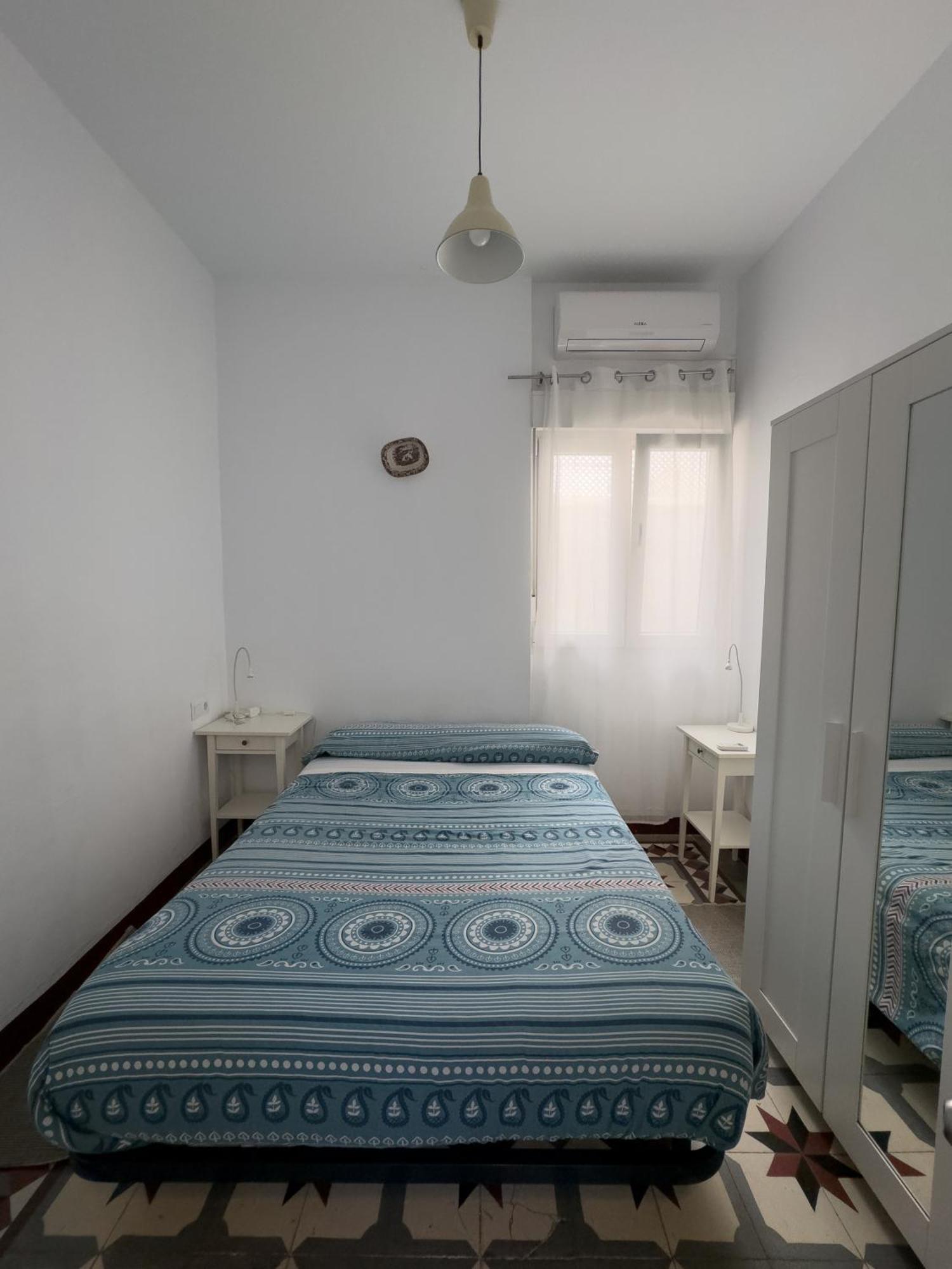 Apartamentos Fernando El Catolico Málaga Extérieur photo