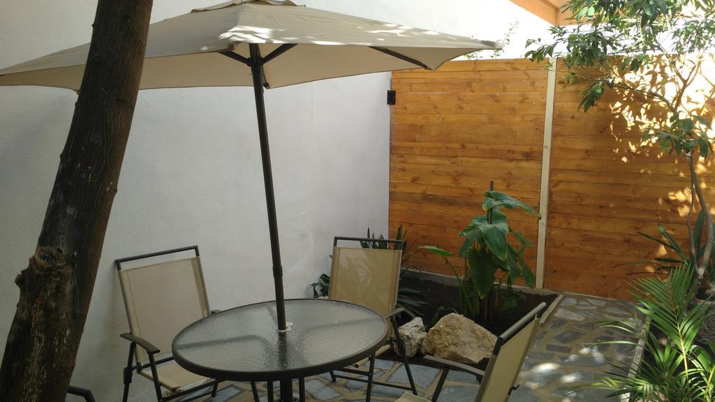 Apartamentos Fernando El Catolico Málaga Extérieur photo