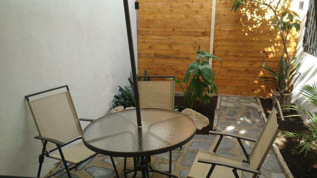 Apartamentos Fernando El Catolico Málaga Extérieur photo